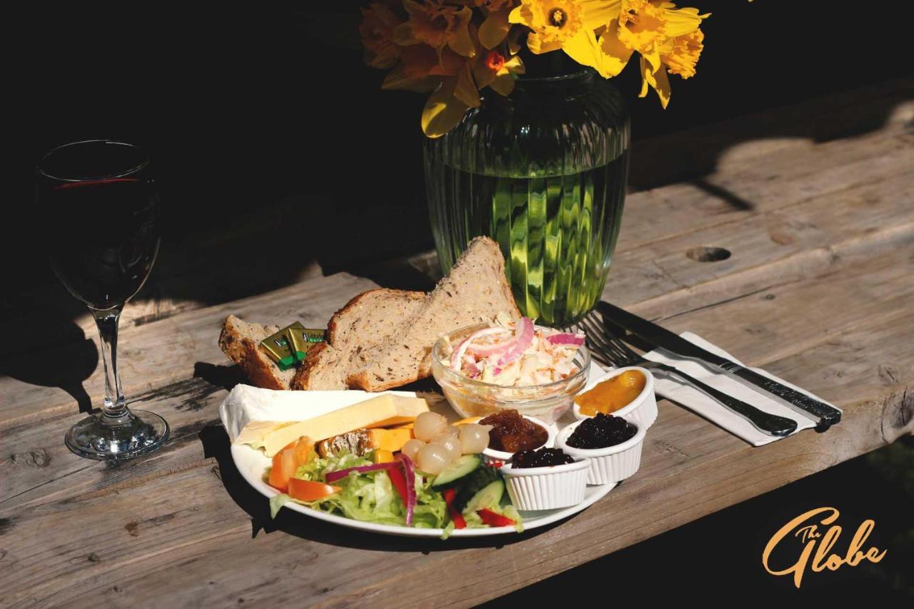 The Globe Inn Sampford Peverell Экстерьер фото